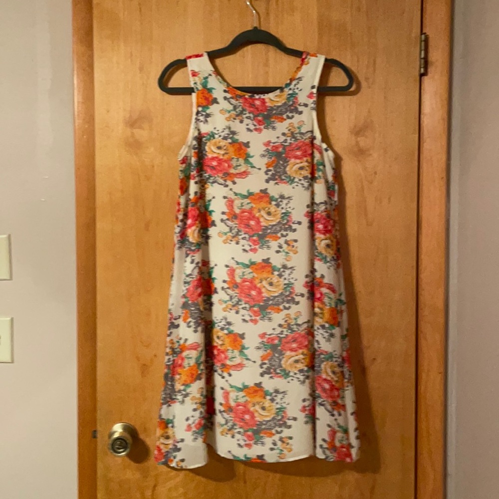 Adorable Dress with lining! So comfortable